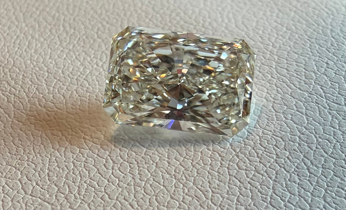 3.00 Carat Radiant Cut Lab Grown Diamond | G VVS2 | IGI Certified