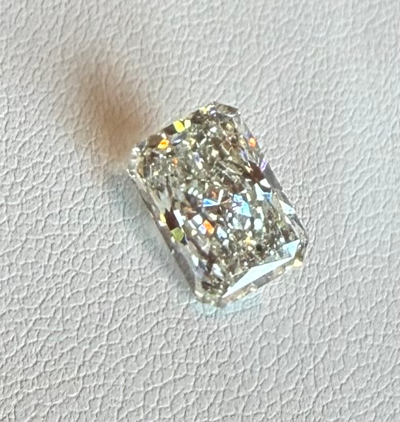 3.00 Carat Radiant Cut Lab Grown Diamond | G VVS2 | IGI Certified
